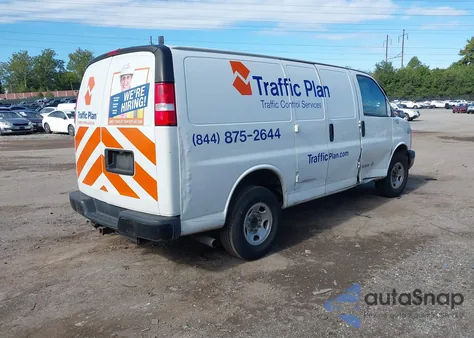 2016 Chevrolet Express 2500 Work Van z USA, uszkodzony, nr VIN 1GCWGAFF3G1235603